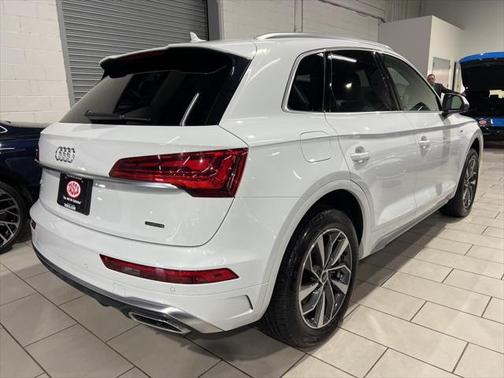 2022 Audi Q5 45 S line Premium