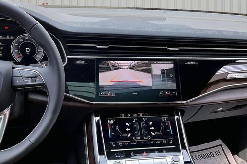 Daytona Gray Pearl Effect 2026 Audi Q8 55 Premium Plus
