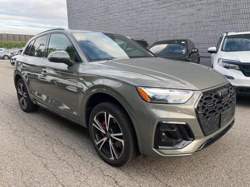 2025 Audi Q5 45 S line Premium Plus
