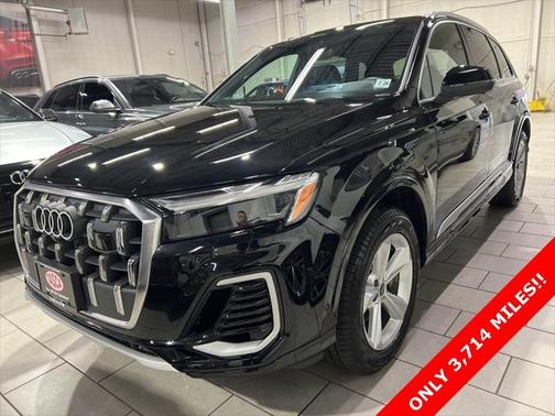 2025 Audi Q7 55 Premium
