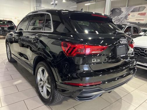 2022 Audi Q3 45 S line Premium Plus