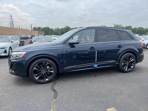 2025 Audi Q7 55 Prestige