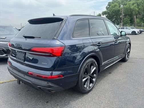 2025 Audi Q7 55 Prestige