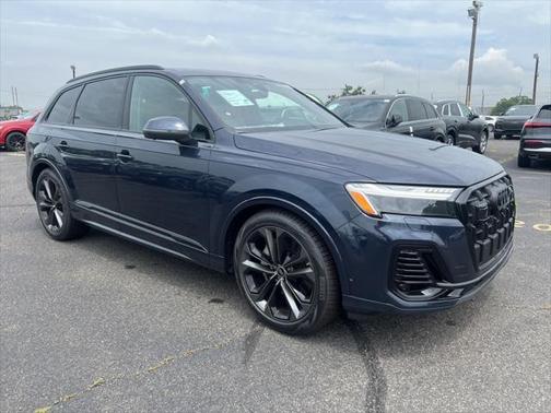 2025 Audi Q7 55 Prestige