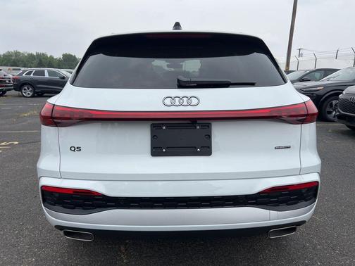 2025 Audi Q5 2.0T Premium Plus