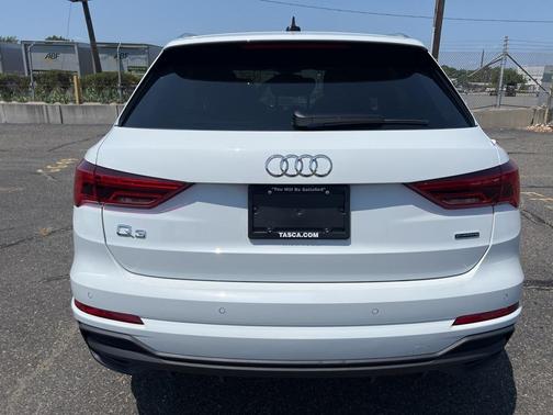 2025 Audi Q3 Premium