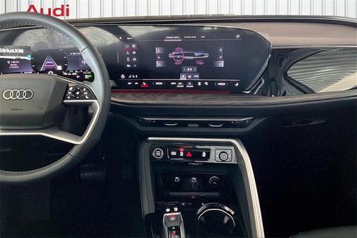 2025 Audi Q5 Premium TFSI quattro S tronic