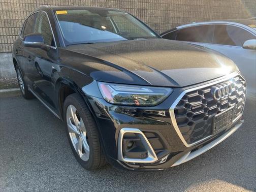 2023 Audi Q5 45 S line Premium Plus