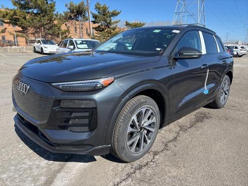 2025 Audi Q6 e-tron Premium