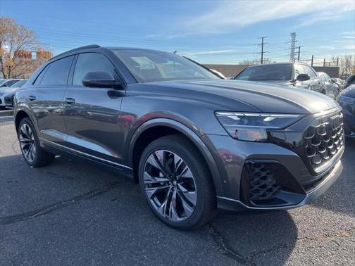 2025 Audi Q8 55 Premium Plus