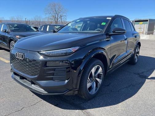 2025 Audi Q6 e-tron Premium