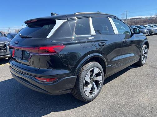 2025 Audi Q6 e-tron Premium Plus