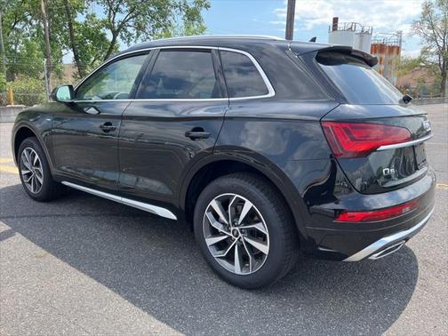 2025 Audi Q5 45 S line Premium