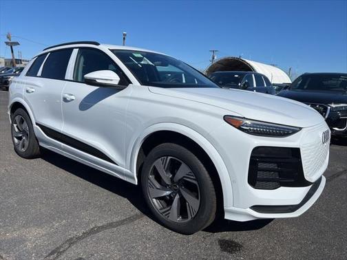 2025 Audi Q6 e-tron Premium