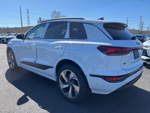 2025 Audi Q6 e-tron Premium