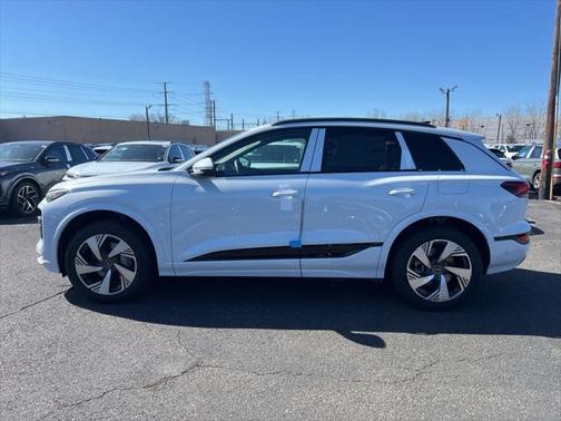 2025 Audi Q6 e-tron Premium