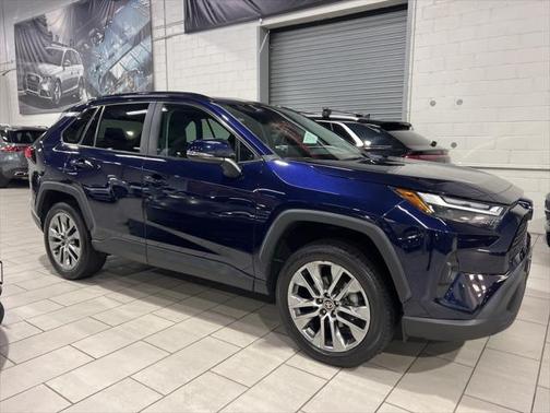 2022 Toyota RAV4 XLE Premium