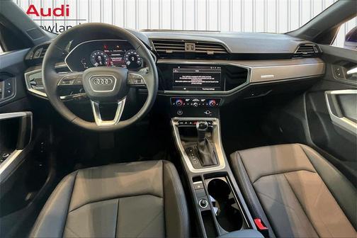 2025 Audi Q3 Premium