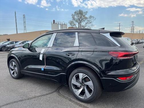 2025 Audi Q6 e-tron Premium