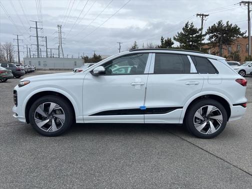 2025 Audi Q6 e-tron Premium