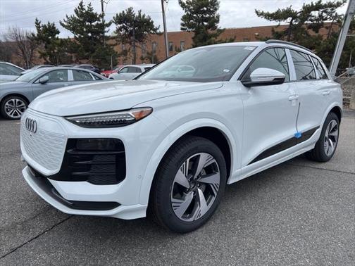 2025 Audi Q6 e-tron Premium