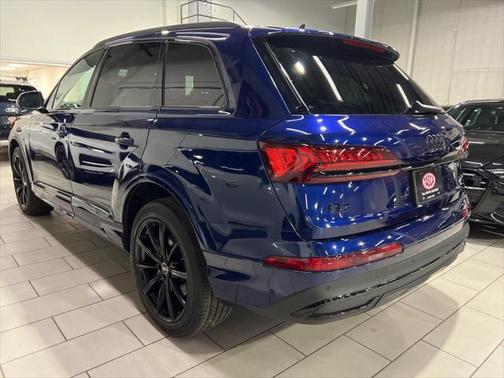2024 Audi Q7 55 Premium Plus