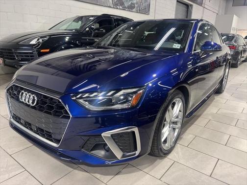 2023 Audi A4 45 S line Premium