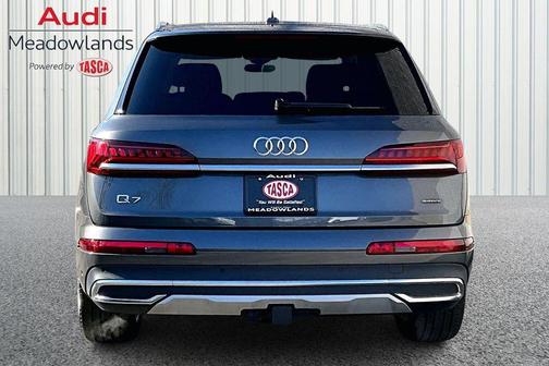 Samurai Gray Metallic 2023 Audi Q7 55 Premium Plus
