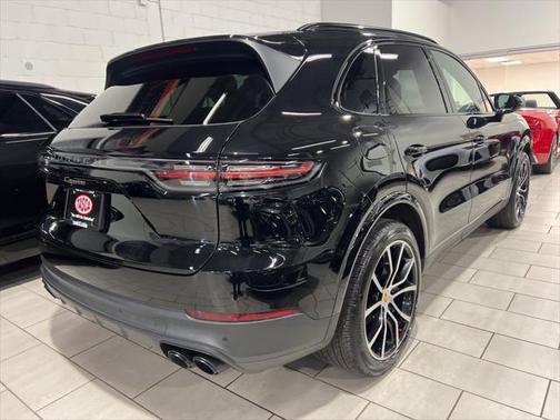 2023 Porsche Cayenne