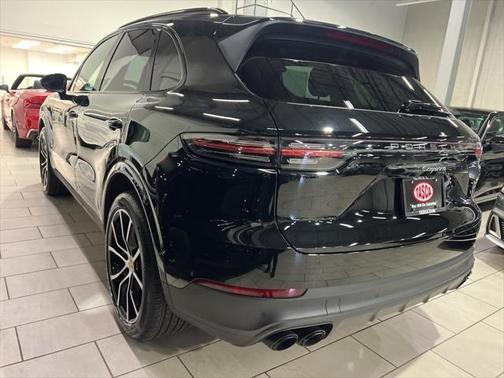 2023 Porsche Cayenne