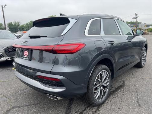 2025 Audi Q5 2.0T Premium Plus