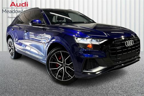 2022 Audi Q8 55 Premium Plus