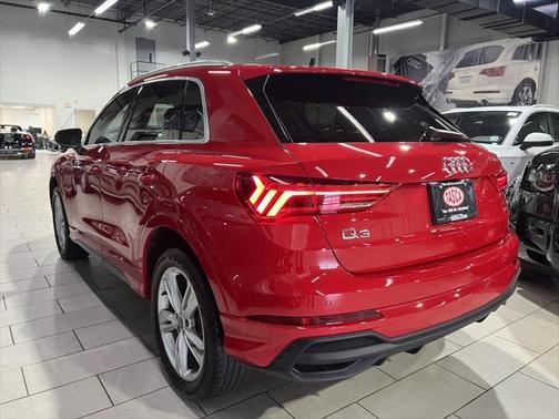 2023 Audi Q3 Premium 45 TFSI S line quattro Tiptronic