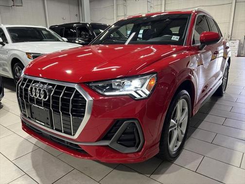 2023 Audi Q3 Premium 45 TFSI S line quattro Tiptronic