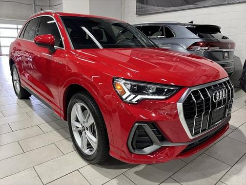 2023 Audi Q3 Premium 45 TFSI S line quattro Tiptronic
