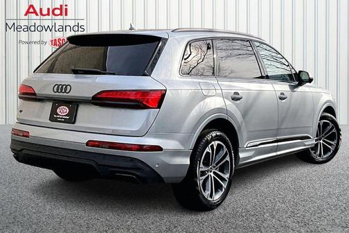 2025 Audi Q7 45 Premium Plus