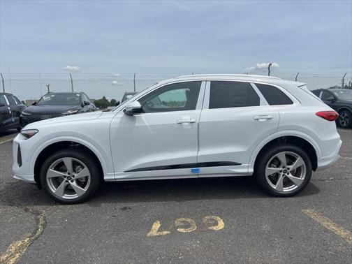 2025 Audi Q5 2.0T Premium