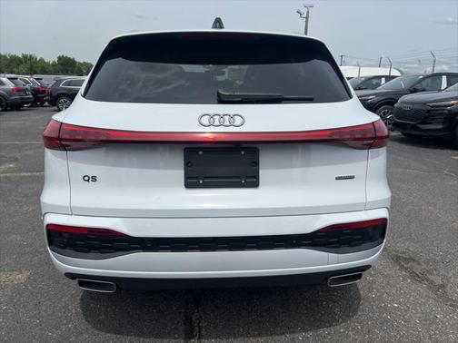 2025 Audi Q5 2.0T Premium