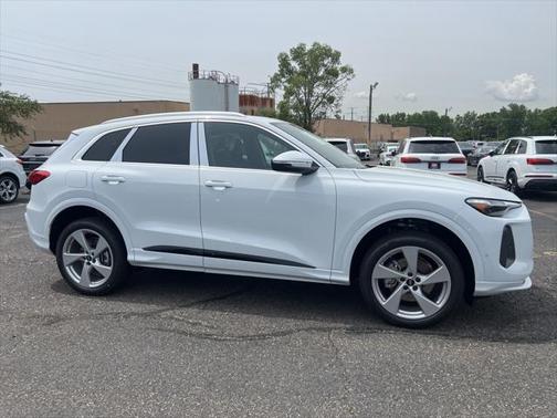 2025 Audi Q5 2.0T Premium