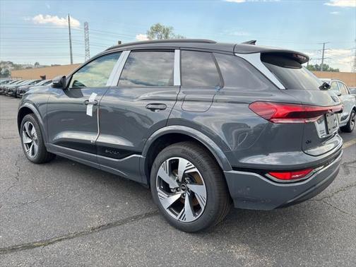 2025 Audi Q6 e-tron Premium