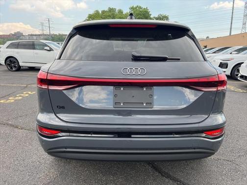2025 Audi Q6 e-tron Premium