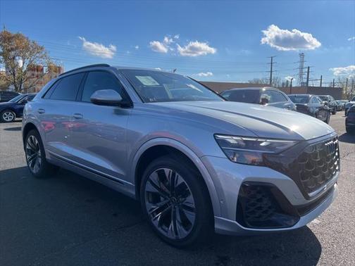 2025 Audi Q8 55 Premium Plus