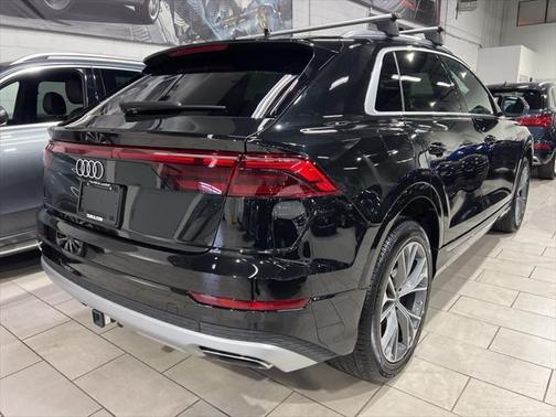 2024 Audi Q8 55 Premium