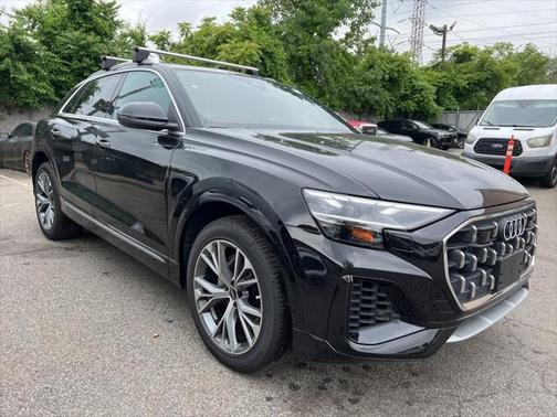 2024 Audi Q8 55 Premium