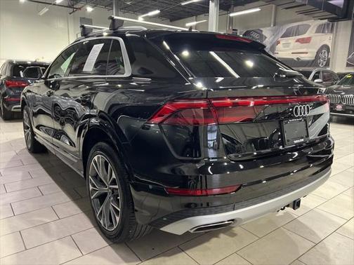 2024 Audi Q8 55 Premium