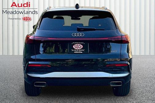 Mythos Black Metallic 2025 Audi Q5 Premium TFSI quattro S tronic