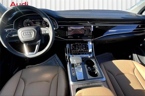 2025 Audi Q7 55 Premium Plus