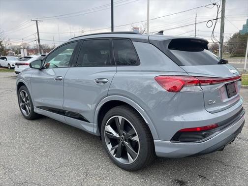 2025 Audi Q4 e-tron Premium Plus