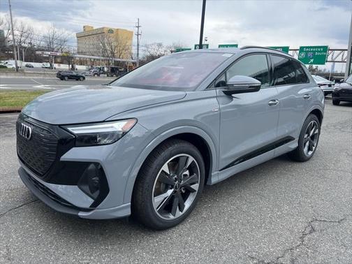 2025 Audi Q4 e-tron Premium Plus