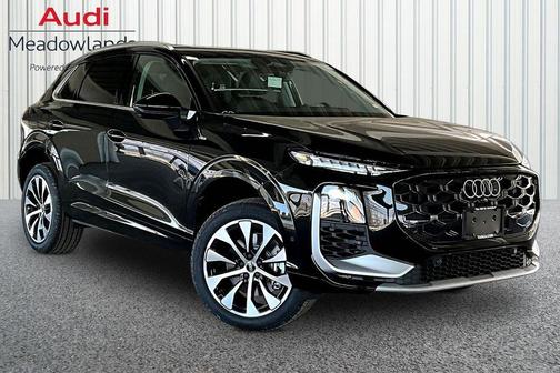 Mythos Black Metallic 2026 Audi Q3 S line